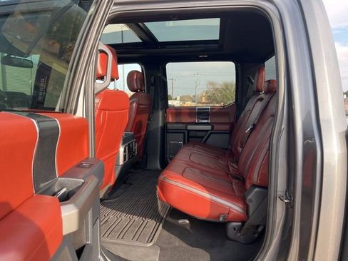 Used 2022 Ford F350 Platinum w/ FX4 Off-Road Package image 15