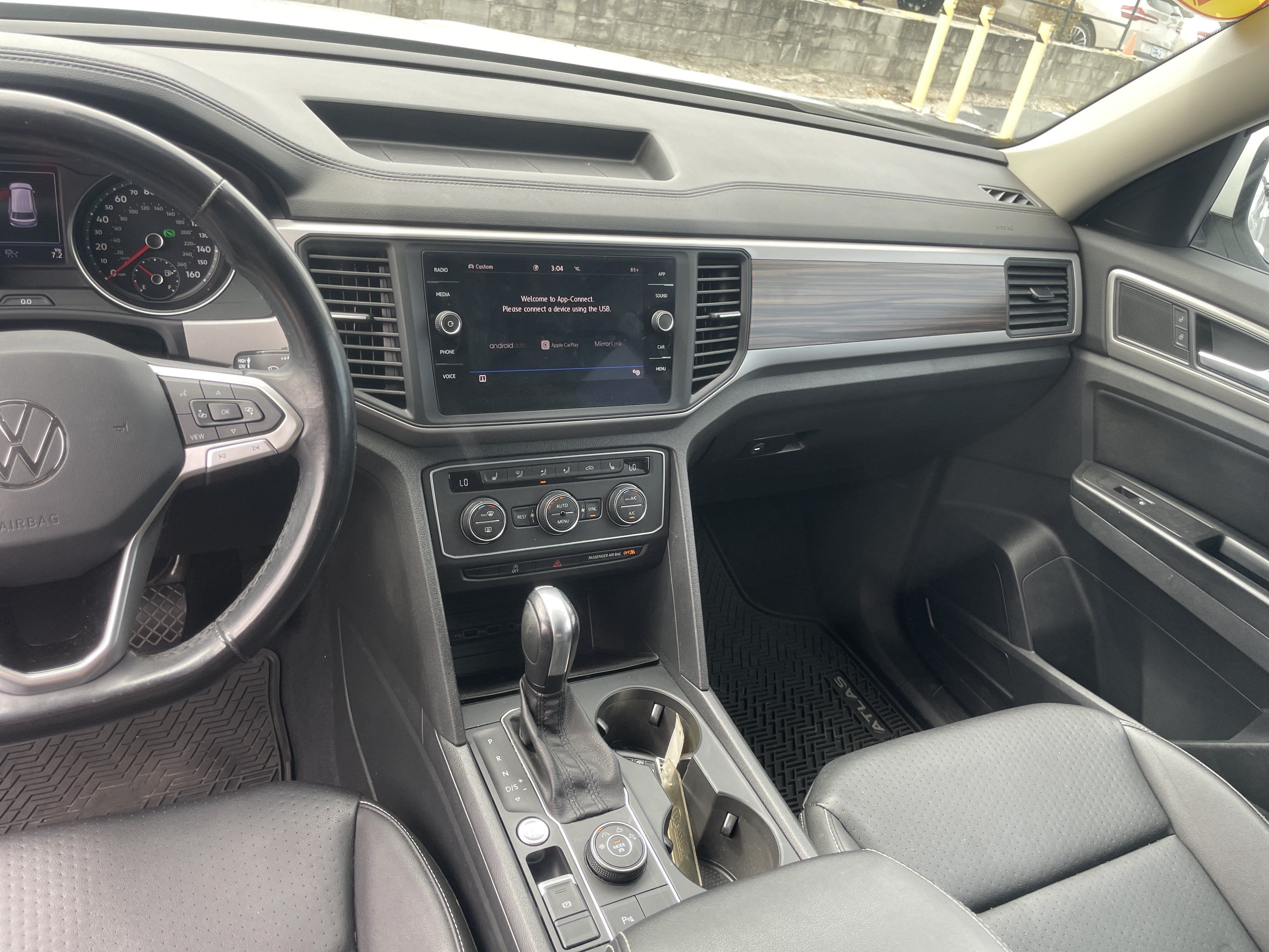 Used 2021 Volkswagen Atlas SE w/ Towing Package AWD/4WD image 25