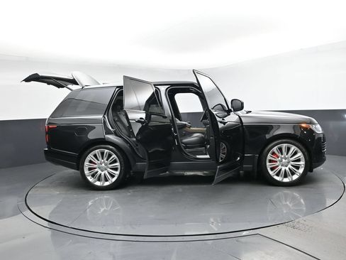 Used 2019 Land Rover Range Rover Supercharged AWD/4WD image 30