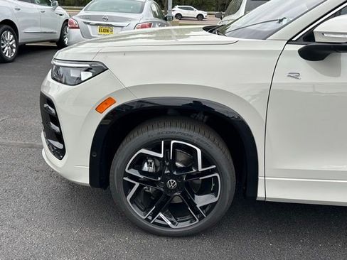 New 2026 Volkswagen Tiguan SEL R-Line AWD/4WD image 7