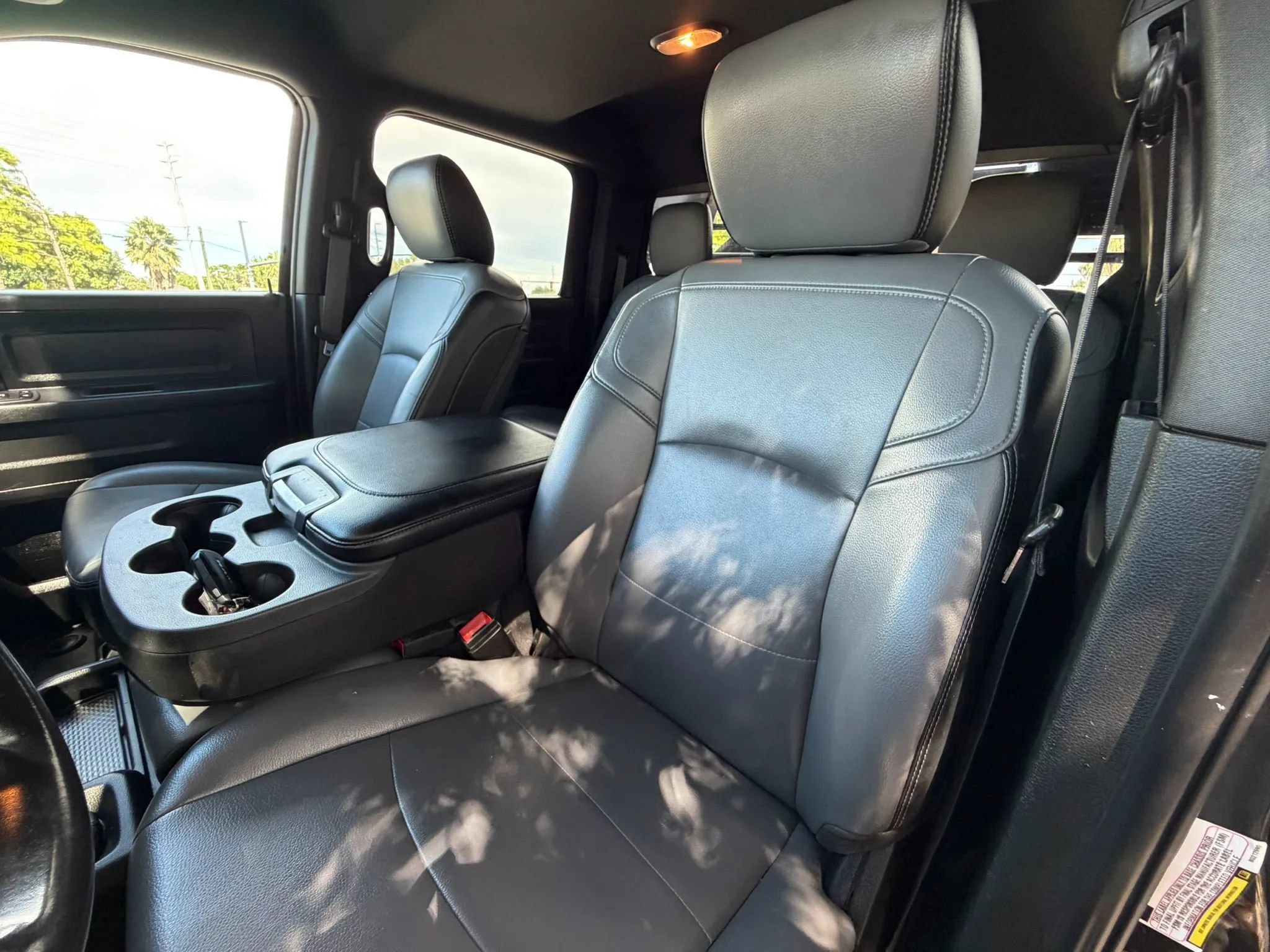 Used 2022 RAM 3500 Tradesman w/ Safety Group AWD/4WD image 10