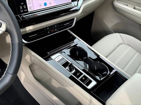 New 2026 Volkswagen Atlas SEL image 23