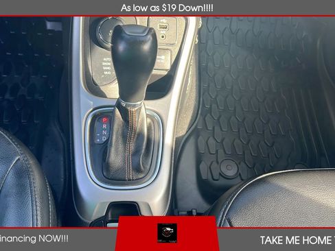 Used 2018 Jeep Compass Latitude w/ Popular Equipment Group AWD/4WD image 17