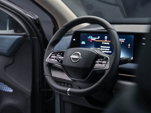 New 2025 Nissan Ariya Platinum image 15