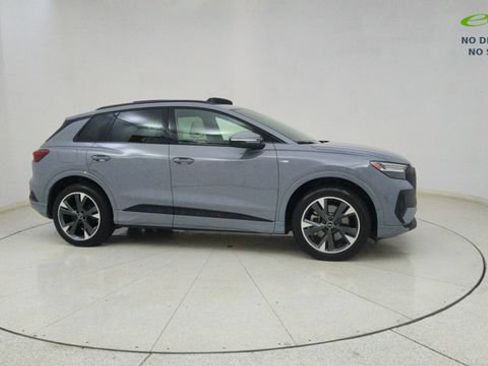 Used 2024 Audi Q4 e-tron Prestige AWD/4WD image 63