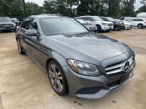 Used 2018 Mercedes-Benz C 300 Sedan image 2