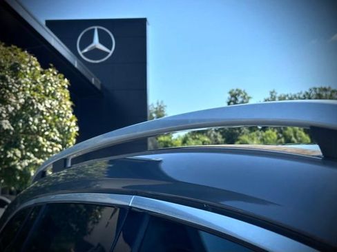 Used 2021 Mercedes-Benz GLB 250 4MATIC image 17
