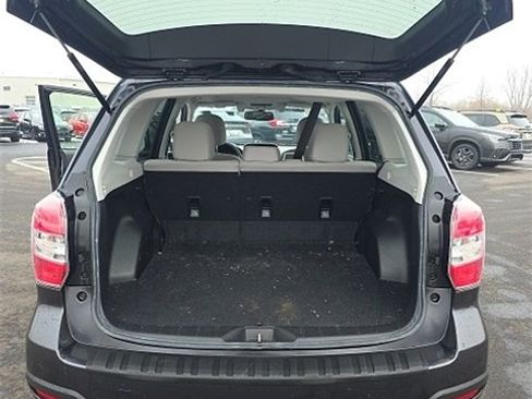 Used 2016 Subaru Forester 2.5i Premium image 6
