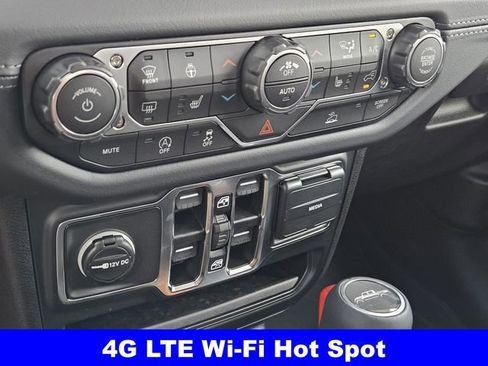 New 2025 Jeep Gladiator Sport image 20