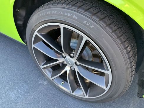 Used 2015 Dodge Challenger R/T Scat Pack w/ Leather Interior Group image 12