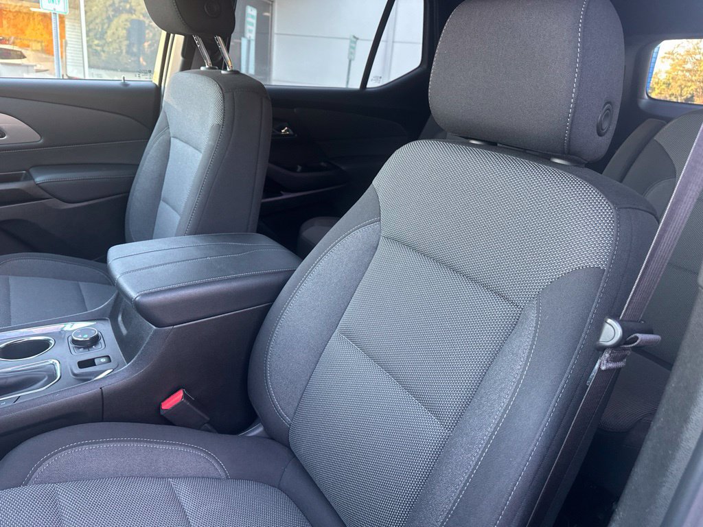 Used 2023 Chevrolet Traverse LT w/ LPO, Floor Liner Package AWD/4WD image 11