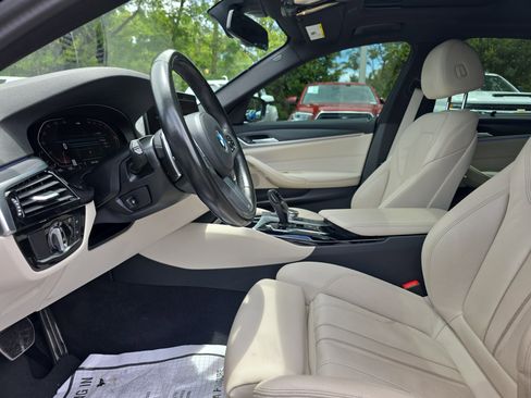 Used 2023 BMW 540i w/ M Sport Package RWD image 23