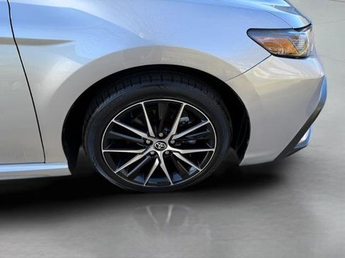 Used 2024 Toyota Camry SE FWD image 24