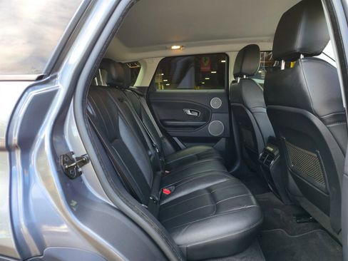 Used 2017 Land Rover Range Rover Evoque SE image 26