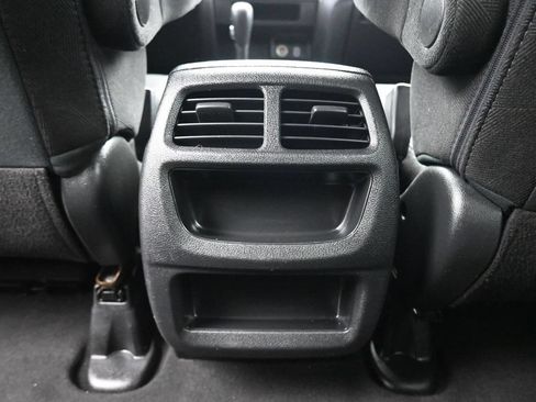 Used 2019 Honda Pilot LX image 33