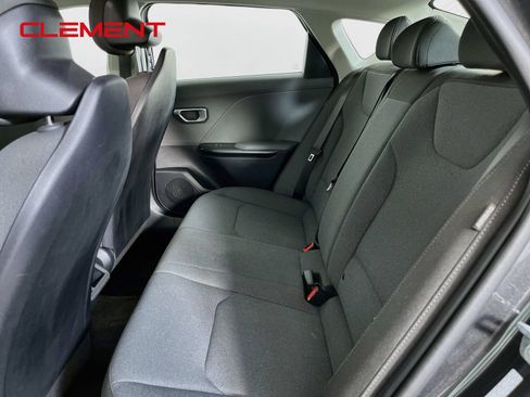 Used 2025 Kia K4 FWD image 29