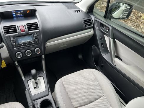 Used 2015 Subaru Forester 2.5i w/ Alloy Wheel Package image 20