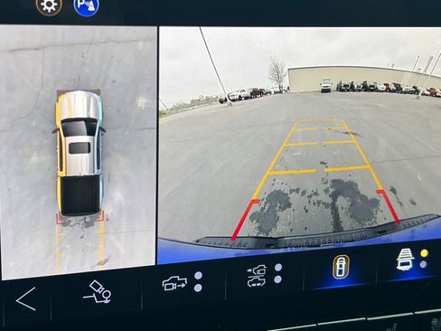 Used 2025 Chevrolet Colorado ZR2 w/ Technology Package image 20