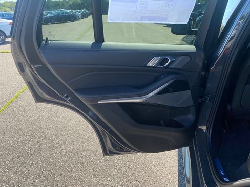 New 2026 BMW X5 xDrive40i w/ M Sport Package AWD/4WD image 6