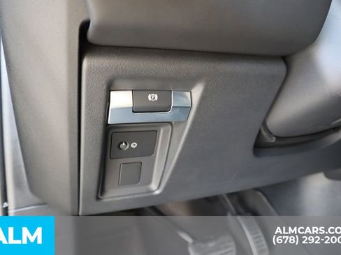 Used 2023 Land Rover Defender 110 V8 image 13