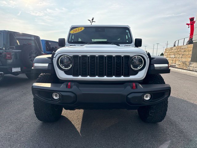 Used 2024 Jeep Wrangler Unlimited Rubicon AWD/4WD image 9