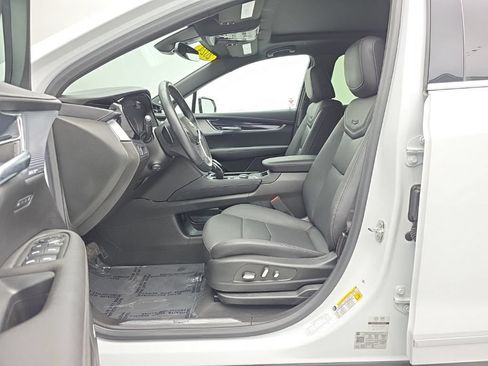 Used 2024 Cadillac XT5 Premium Luxury AWD/4WD image 13