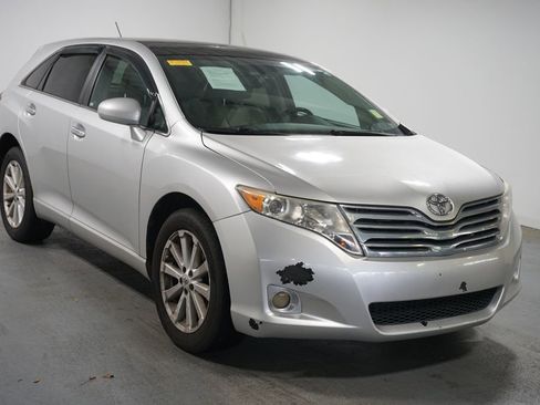 Used 2010 Toyota Venza FWD image 3