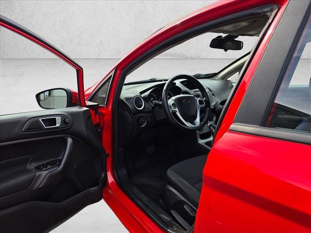 Used 2015 Ford Fiesta SE FWD image 20