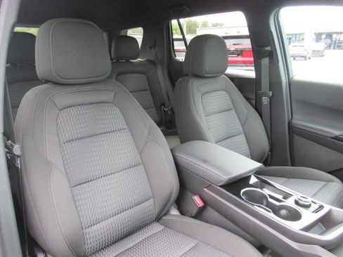 New 2026 Chevrolet Equinox LT w/ Safety and Technology Package image 8