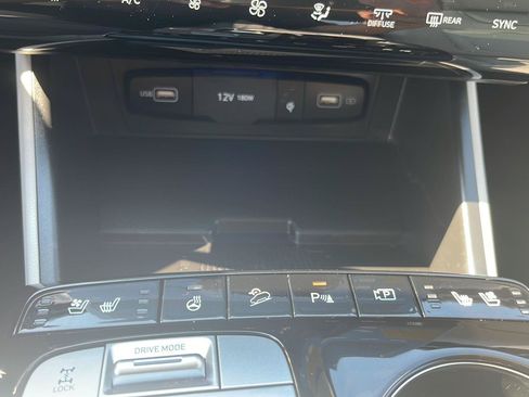 Used 2024 Hyundai Tucson Limited AWD/4WD image 28