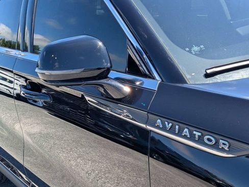 Used 2020 Lincoln Aviator Reserve w/ Equipment Group 202A AWD/4WD image 10