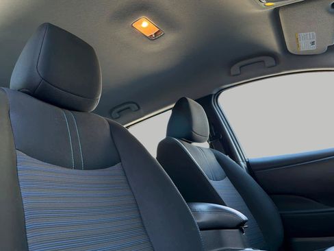 Used 2022 Nissan Leaf S image 19