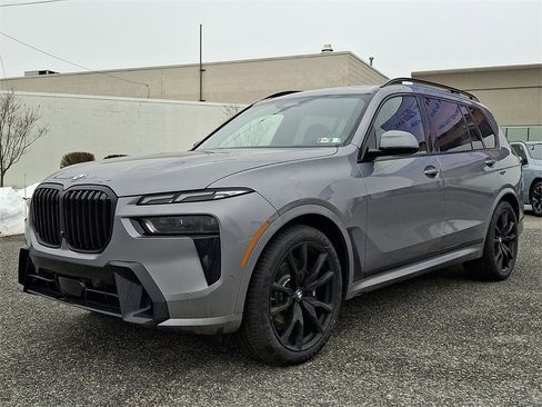 New 2026 BMW X7 xDrive40i w/ M Sport Package image 2