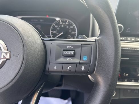 Certified 2023 Nissan Rogue SV FWD image 21