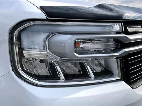 Used 2023 Ford Maverick Lariat w/ Lariat Luxury Package image 32