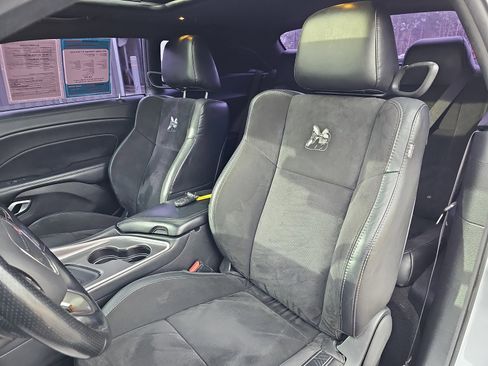 Used 2022 Dodge Challenger R/T Scat Pack w/ Plus Package image 16