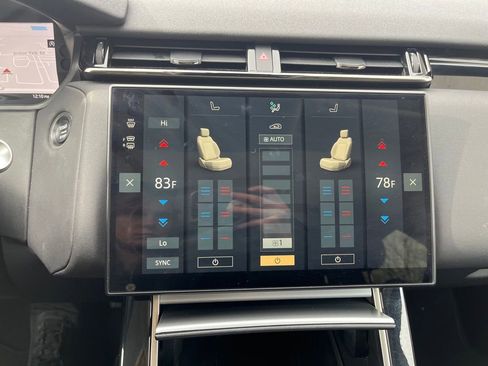 Used 2024 Land Rover Range Rover Velar S image 26