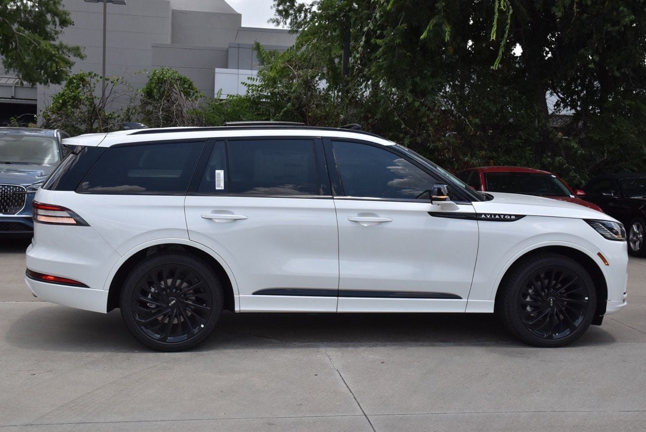 New 2026 Lincoln Aviator Reserve AWD/4WD image 5