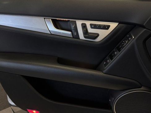 Used 2012 Mercedes-Benz C 63 AMG Sedan image 21