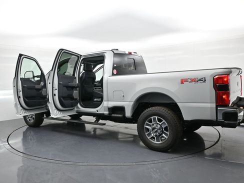 New 2025 Ford F350 Lariat w/ Lariat Ultimate Package image 47