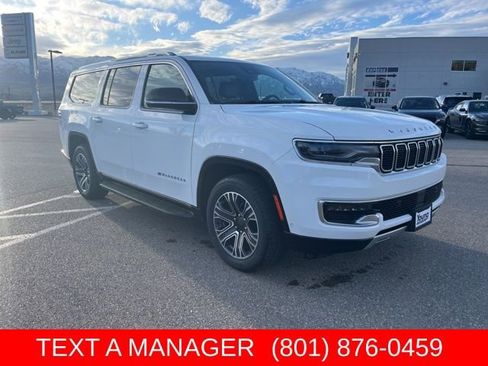Used 2024 Jeep Wagoneer L Series II w/ Flexible Seating Group AWD/4WD image 1