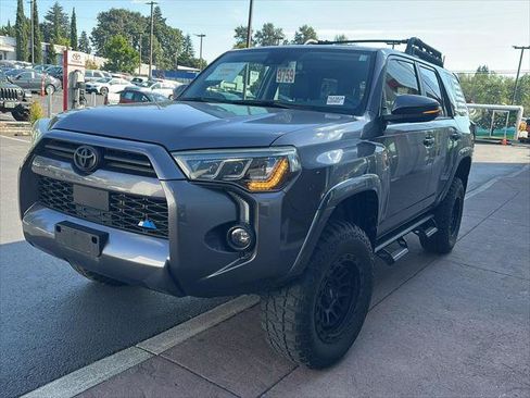 Certified 2023 Toyota 4Runner SR5 Premium w/ Moonroof Package AWD/4WD image 28