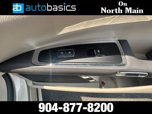 Used 2017 Lincoln Continental Select FWD image 15
