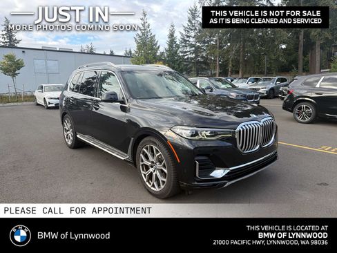 Used 2022 BMW X7 xDrive40i AWD/4WD image 1