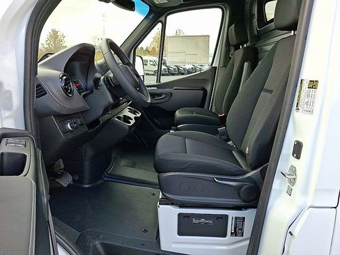Used 2026 Mercedes-Benz Sprinter 2500 image 16