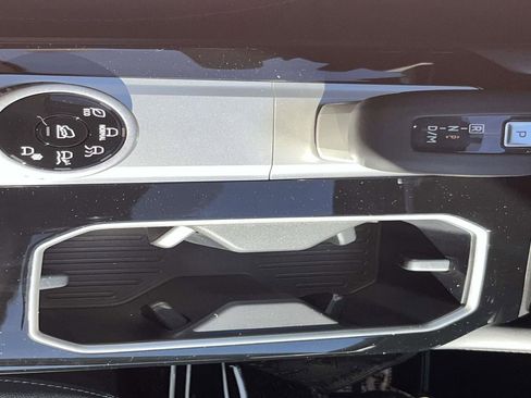 New 2026 Mitsubishi Outlander SEL FWD image 20