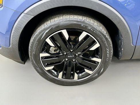 Used 2023 Kia Telluride SX image 8