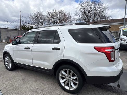Used 2012 Ford Explorer XLT image 3