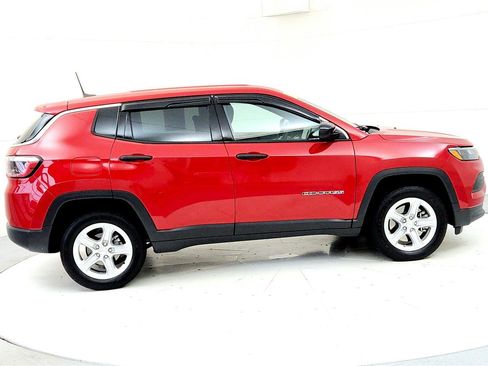 Used 2023 Jeep Compass Sport image 6