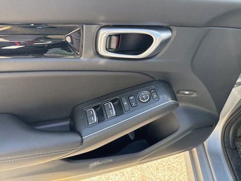 Used 2023 Honda Civic Touring image 11